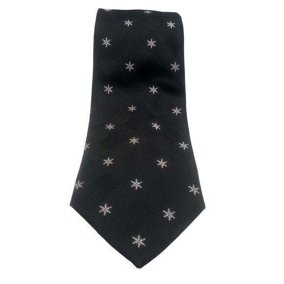 Men's Tie Hallmark Holiday Traditions Black White Snowflake Pattern Winter Tie - Picture 1 of 12